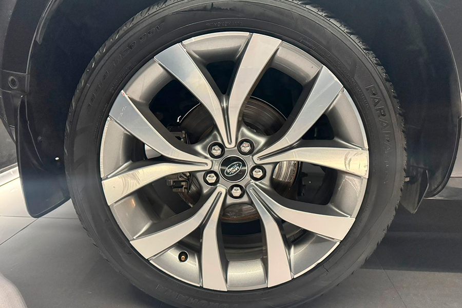 Range Rover Evoque P300 R-Dynamic HSE